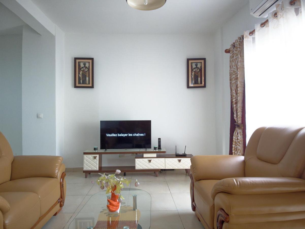 Nomsa Zen Appartement Abaga Bagian luar foto